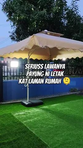 Mudah nak buka tutup & mudah alih 🥰#patioumbrella #gardenumbrella #payunglipat #payungniaga #payungoutdoor #payungtaman 