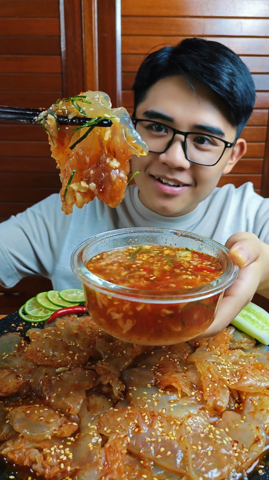 Lần đầu tiên ăn chân sứa như này, ngon thực sự 😜 #xuhuong #asmr #mukbang #fyp #trending #duyethayan #suado 