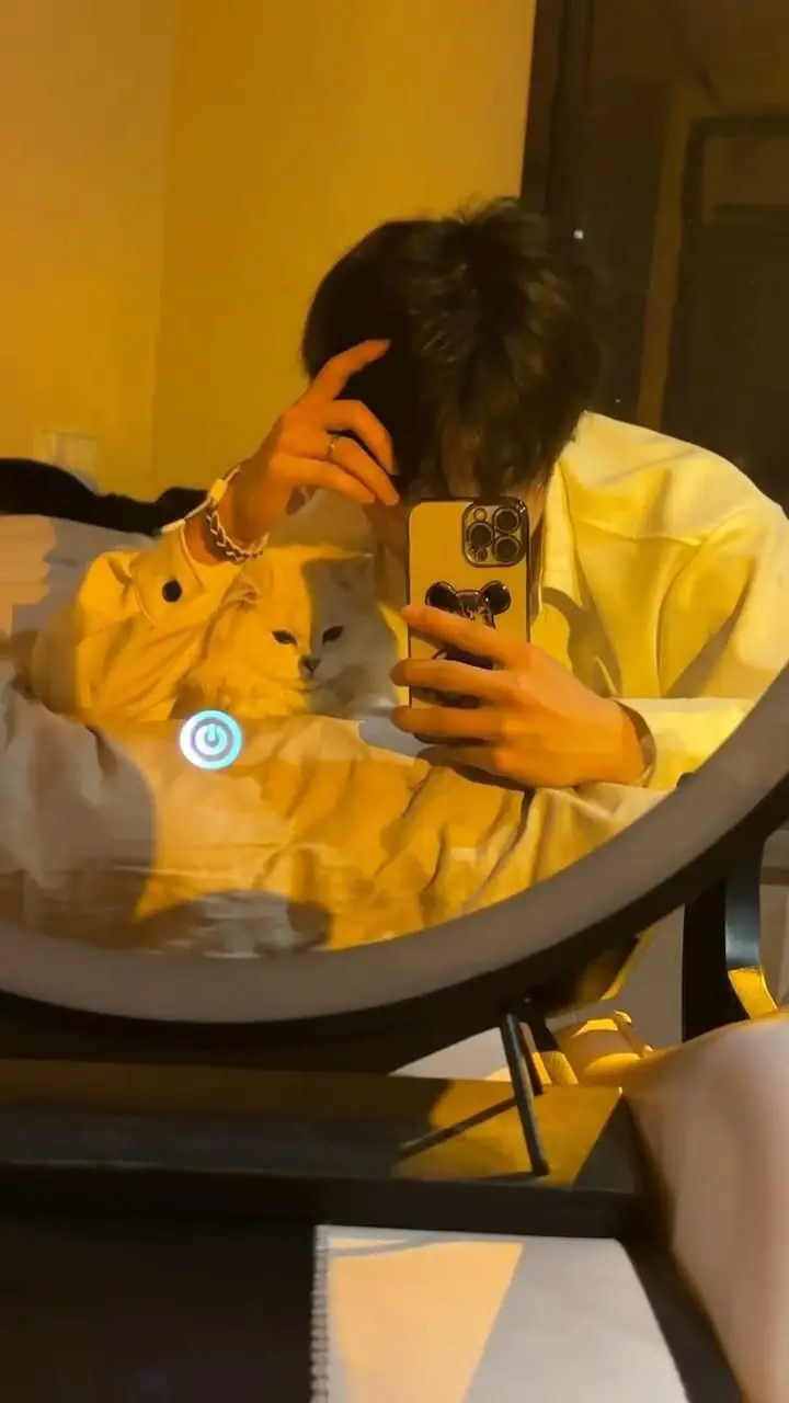 Selfie mirror para² cogan China niehh🤐#pinterestaesthetic #mirrorselfie #chineseboy #semoga?fyppppppppppppppp💥💥 #gabuttapifyp #handsomeboy #🇨🇳