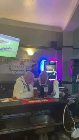 Got down late today to see matty oshea what amazing voice he has 