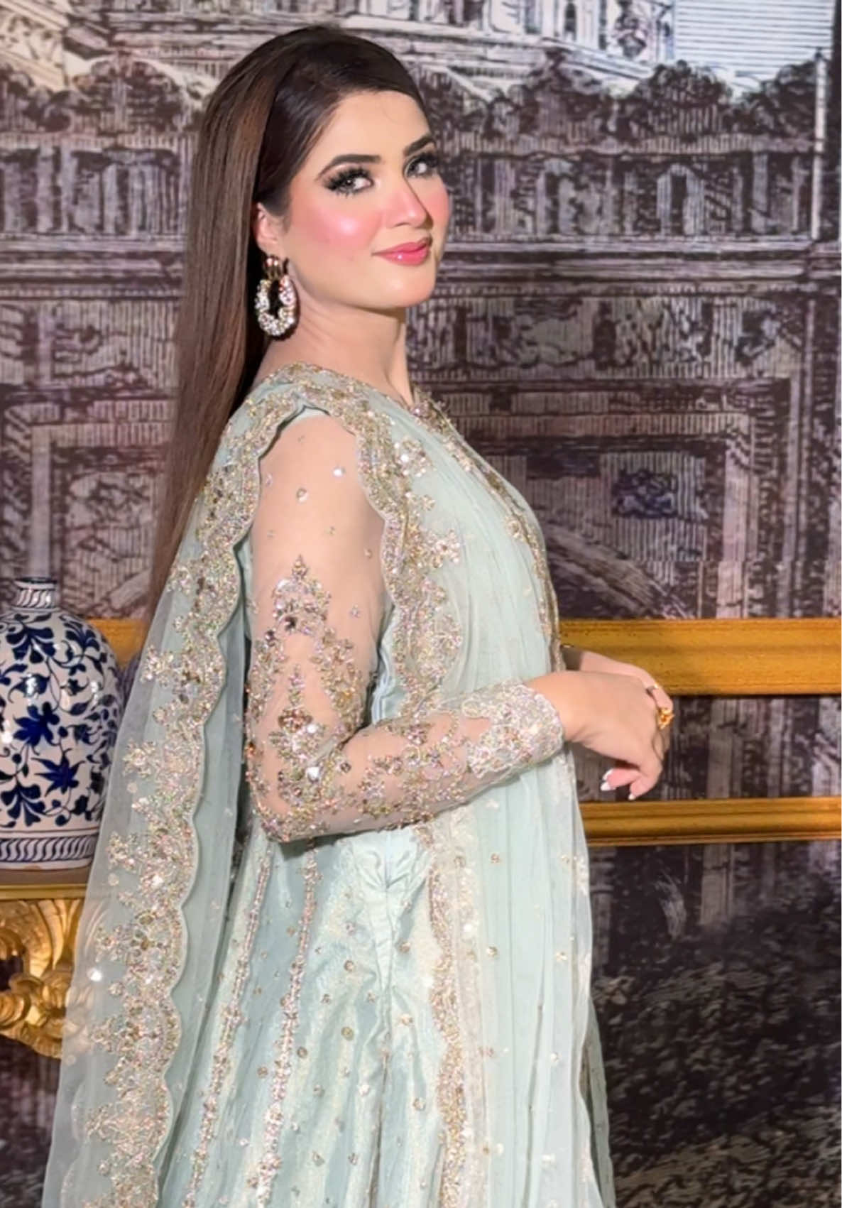 Dress details on insta zahra_waseemm 🤍