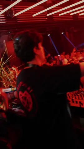 Shoot vs. the shots🙌🏼 #club #dj #videography #shots #cinematic #nights #fyp 