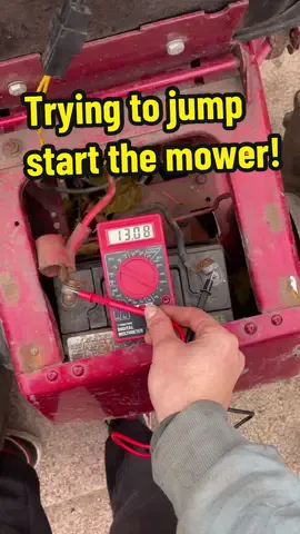 The mower doesnt want to turn over, not even click!? 🤔🤦🏼‍♂️ I wonder why this is happening, my main guess is sabotage! 😂 #darzrt #mudmower #muddin #mowergang #mowernation #murray #minibike #foryou #fyp 