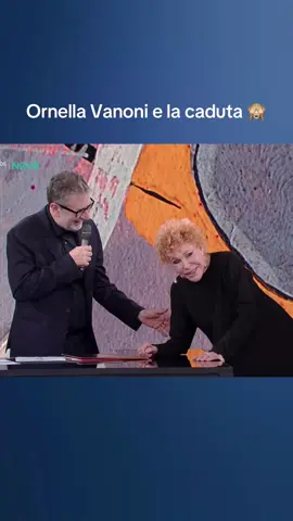 Si puo stare in piedi? #OrnellaVanoni #CTCF #davedere 