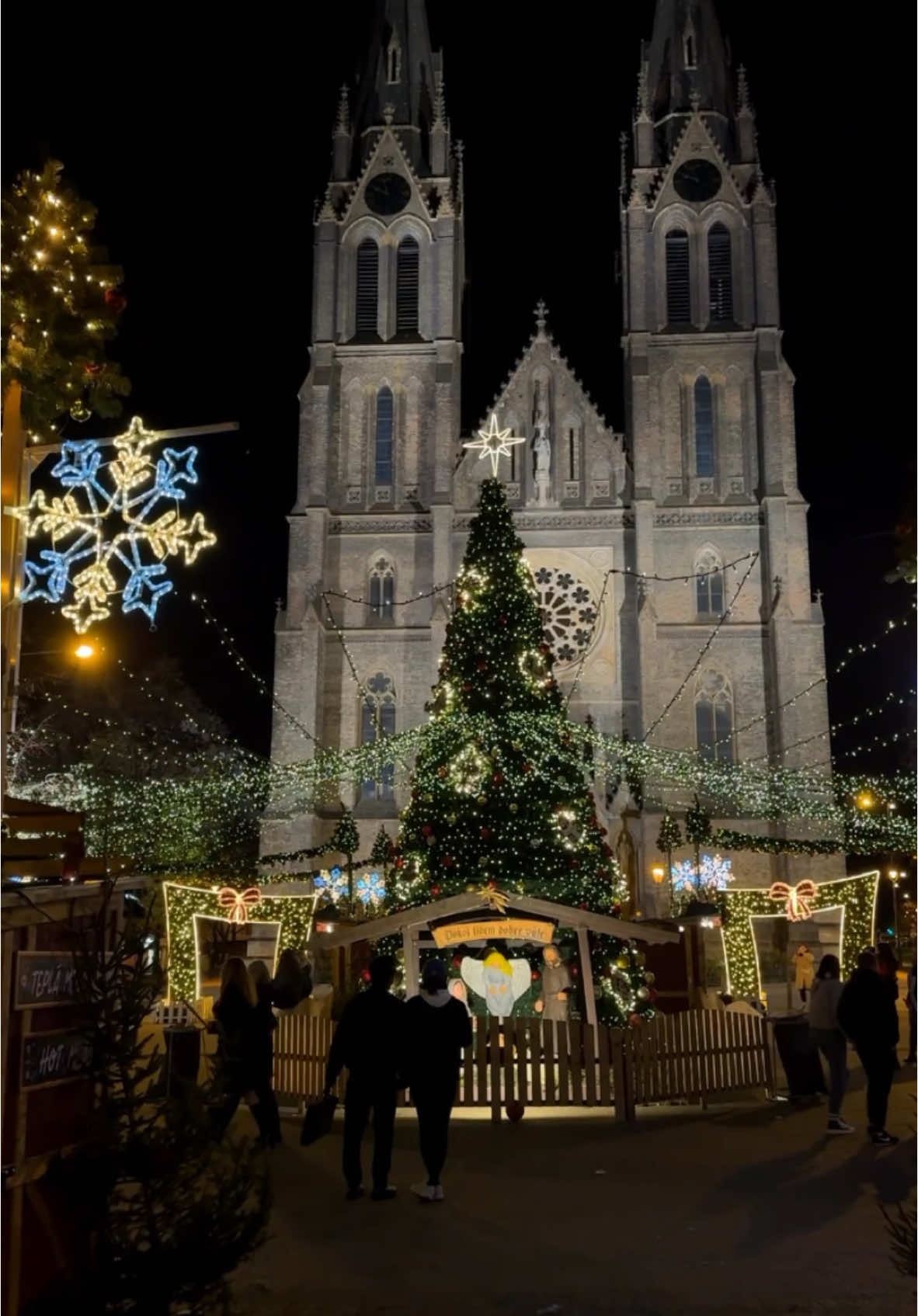 Vanoční trhy v Praze 🎄 #praha #fyp #vanoce #vanocnitrhy #vanoce2024 #christmas #christmas2024 #prague #прага #advent #jezisek #praga #christmasvibes #santaclaus #samdoma #vanocnidarek 