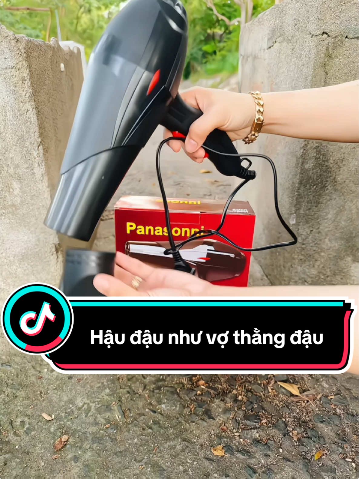 Máy sấy tóc panasoni công suất 3500w #maysaytoc2chieu #panasoni #anhsangxanh #giadungtienich #thaivan728 #unbox 