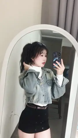 Mấy chị em thic phong cách “phố phố” đâu gòiii😎 #outfit #thoitrang #thoitrangnu #muadong #boutique #trending #xuhuong #viral #foryou #phoidoxinh #nhachaymoingay #phoido #nhacchaymoingay #nhachay #macgidexinh #viralvideo #tiktok #fyp 