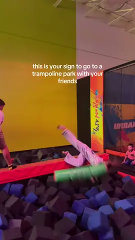 This was actually so fun i recommend #trampoline #trampolinepark 