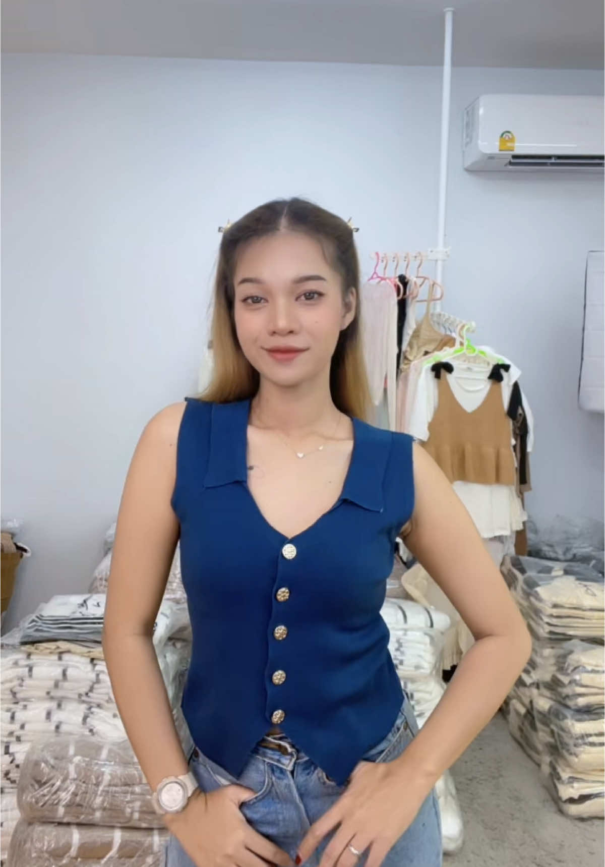 กดเลยยยยย#ติดเทรนด์ #gakki #พิกัดเสื้อผ้า #ครอปน่ารักๆ #เสื้อยืด 