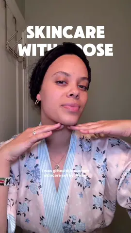 the customization is everythingggg! using my new 3-step skincare that I was gifted by prose and it’s so cute!  if you’re looking for a simplified routine and you’d like to customized for you, take their quiz online and get your set they create sent right to your door.  truly, a sweet experience. 😍✨ @Prose thank you so much!!! ☺️  #gifted #motherhood #skincare #skincareroutine #prosecustombeauty #beautyispersonal #beauty #grwm #gurwm