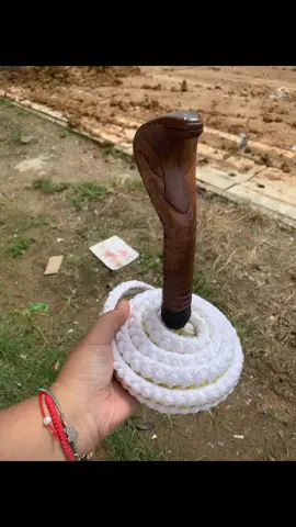 สั่งแกะหัว+หางค่ะ 🐍🤍💛#ฮวดโซะสตูล #ฮวดโซะ #งานฝีมือ #ฮวดโซะแซ่งูมังกร #ม้าทรงจีน #รับทําหางฮวดโซะ 