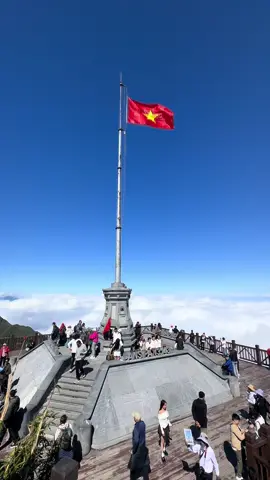 Fansipan Mountain, The Roof of Indochina #vietnam #sapa #fansipan #travel #fyp 