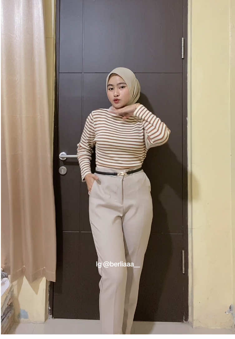 cakep bgt buat ngantor😍 #calambybaggypants #baggypants #celanangantor #fitcheck #fyppppppppppppppppppppppp #fypp 