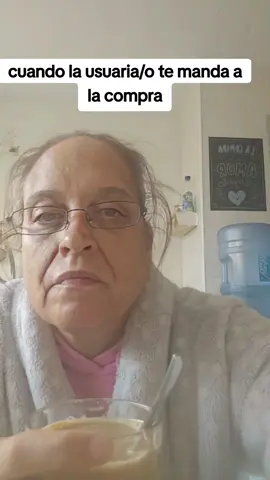 usuaria manda a la compra 🤣#gracias #vejez #risas #sad #serviciossociales #diaadia #auxiliarayudadomicilio #parodia #auxiliar #horarios #comprar #peso #usuario @sandritap 