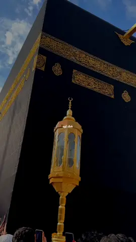 بلوائیے مدینہ ۔۔🥺🥹 #beshak💯 #muslimtiktok #explorepage #explore #islamicreminder #lyricsvideo #lyrics #naatgift #naatstatus #naats #naatsharif #makka #makkahmadinah🕋 #islamic_video #ialamic #naat #hafiztahirqadri 