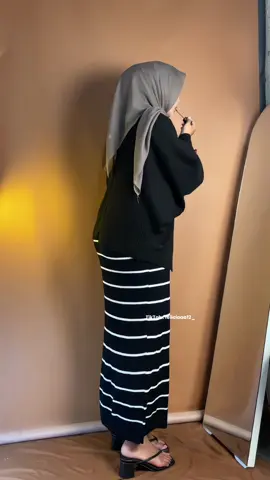 Ootd simple pake inner dress&cardigan rajut 😍🖤