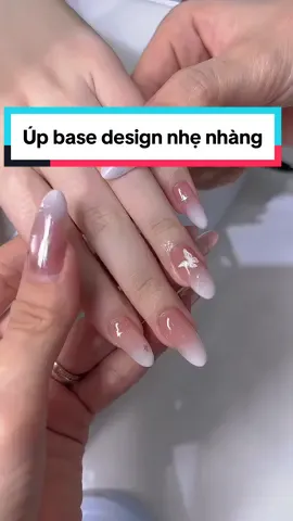 Úp base siêu bền 😋 #qnnailart #nails #nail #tiktok #nail2024 