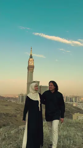 Kak Cut Meyriska dan Kak Roger Danuarta join the trend🥰✨ #mashaallahtabarakallah #umroh #infoumroh #umroh2024 #millenials #genz #fypシ゚ 
