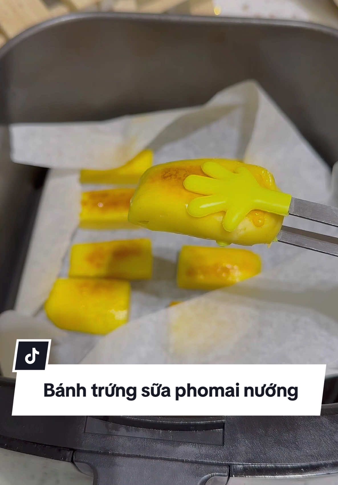 Bánh trứng sữa phomai nướng thơm ngon lắm luôn, các mẹ nhất định phải làm thử cho con nhé #mebimsua #kiwisubi #andam 