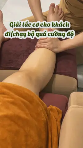 Giải tắc cơ cho khách đi/chạy bộ quá cường độ #TikTokAwardsVN #xh #fyp #himalayahealthspagovap #spagovap #massagebody #chaithongkinhlac #goidauduongsinh #xoabopbamhuyet 