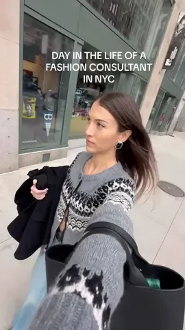 Let my morning voice guide you through @Tracy Anderson Studio @Longchamp @Dianna Cohen @Crown Affair @Oliver Peoples #ditl #diml #OOTD #workinginfashion #personalstyle 