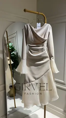 الفستان أنييق ومناسب لأجواء الشتاء ❄️✨ #فساتين_ناعمه #اكسبلور #girvel #جيرفل #fyp #explore #فساتين 