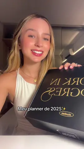 Meu planner de 2025! Esse ano vai ser incrivel e não poderia ser sem @cadernostudies 🫶🏻 cupom: POLIANA #planner #materialescolar #2025 