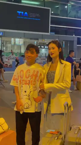 Bạn Trai chào đón Ý Nhi trở lại Việt Nam #huynhtranynhi #missworldvietnam #missworldvietnam2023 #missworld 