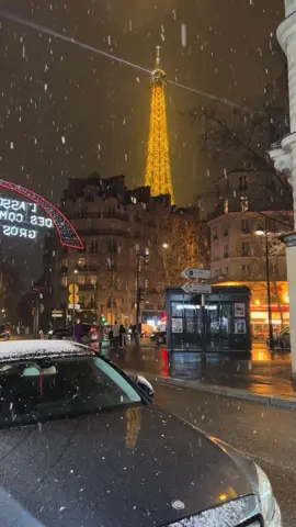 Paris sous la neige.! The winter is comming ? #neige #paris #winter #snow 