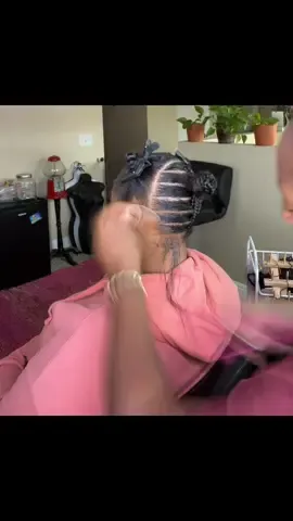Smedium Boho Knotless Braids #knotlessbraidstutorial #knotlessbohobraids #DidYouKnow #TikTokHumanitiesCampain #partingtutorial #fyp #iebraider #knotlessbraids 