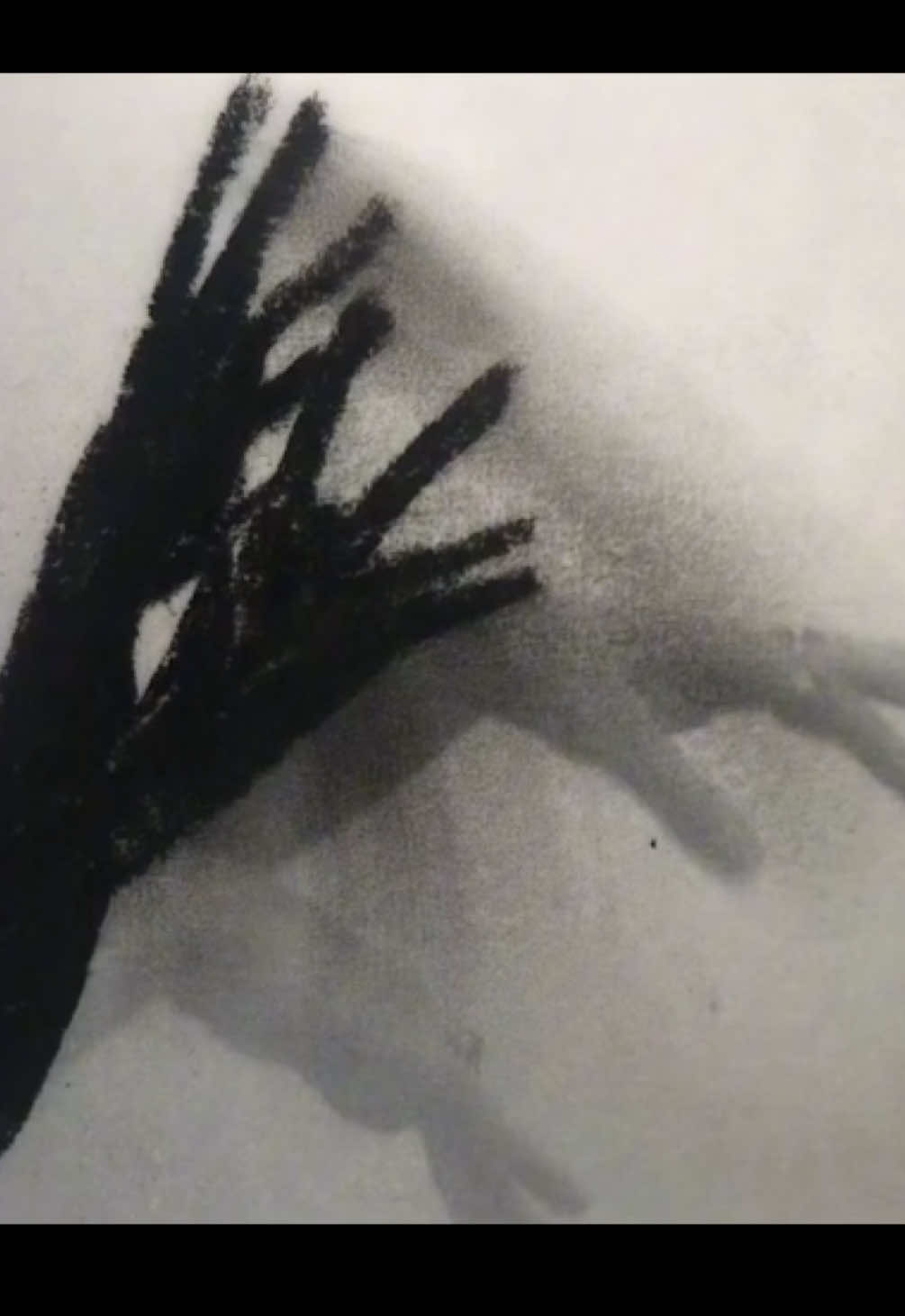 Hand motion mixed media animation                     #animation #artist #digitalartist #core #art #fyp #foryoupagedoesntwork #viral_video 