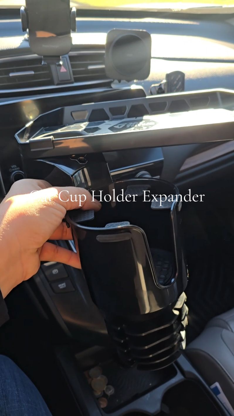 Car Cup Holder Expander Accessorios para carro. #caraccessories #drivers #carhacks #carcupholders #cupholder #cupholderexpander #tiktokshopblackfriday #tiktokshopblackfridaysale #tiktokshopcybermonday @joytutus_us 