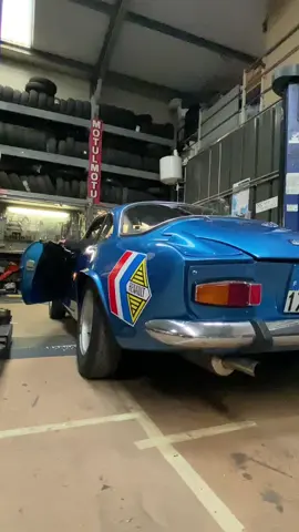 Renault Alpine A110 1300 berlinette 💙 #renault #renaultsport #renaultalpine #alpine #alpinea110 #a110 #berlinette #1300 #alpine1300 #renaultculture #renaultvintage #voiture #voitureancienne #voituredecollection #voiturefrancaise #voituresanciennes #car #cars #vintagecar #vintagecars #classiccar #classiccars #vintage #collection #collector #frenchcar #showroom #garage #tbrauto #voitures