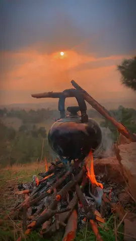 وتەیەك جێبهێڵن 🖤!  . . . . . . . . . #ahmadhiraad #هەڵەبجە #سلێمانی #هەولێر #halabja #slemani #گۆرانی #gorani #سروشتى_جوانى_كوردستان #wta #وتە #hawraman #goranifarsi #گۆرانی_فارسی 