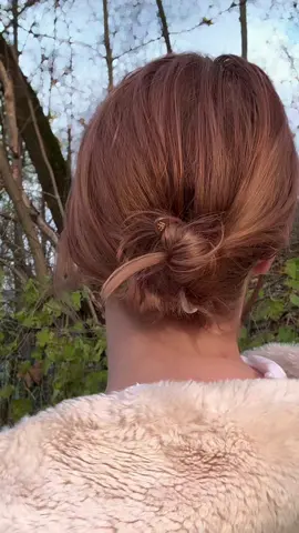 French Pin Love 🤎✨☕️ #shorthair #shorthairstyles #hairdo #frenchpinhairstyle #hairtok #duttfrisur #lowbun #hairpins #hairpinhairstyle #hairaesthetic #aesthetichairstyles #easyhairstyles #hairtutorial  #hairstyleideas @Fiona Franchimon 