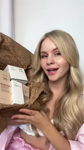 talking about my fav korean products! @anua_global @Anua Store US #anua #blackfridayshopping #koreanskincare #kskincare #kbeauty #koreanskincarefavorites #koreanskincareroutine