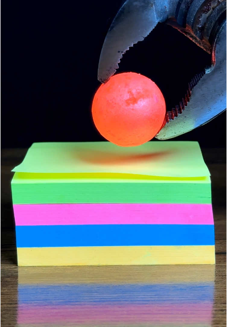 1000°C RHCB vs Sticky Notes 😱 #oddlysatisfying #asmrsounds #experiment #Science