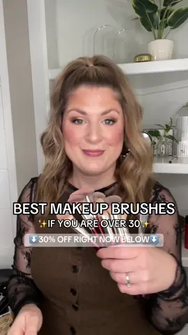 We only use the best of the best if we want our makeup to look FLAWLESS!😮‍💨🔥 Comment BRUSHES to get a 30% off code! It’s @thebkbeauty biggest sale of the year.  My most used brushes are: 106 Round Foundation  109 Mini Contoured Foundation  A506 Concealer 110 Large Concealer  111 Dense Bronzer  A507 Angled BLush 113 Small Flat Powder 112 Small Angled Face The most versatile high quality brushes on the market.👏🏼 #makeupbrushes #bkbeauty #makeuphacks #makeupover40 #makeupover30 #over30 #over40 @BK Beauty Brushes 