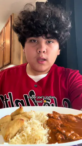 trader joes pumpkin samosas and butter chicken 🎃🧈🍗 #fyp #mukbang 