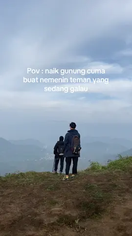 Eh malah ditrack sampe puncak ketemunya mountaindate😭 #fyp #masukberanda #pendakifomo #pendakigunung #praumountain
