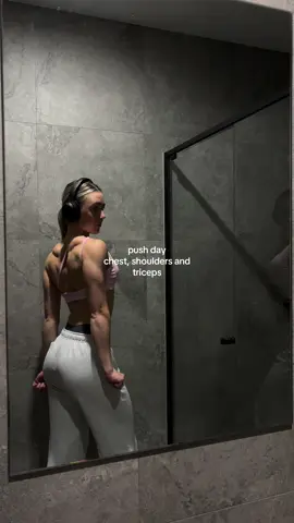 push day favourites 🤍 #gym #pushday #upperbodyworkout #gymgirl #dfyne #fitnessmotivation @DFYNE 
