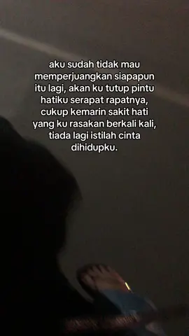 biarkan perasaan ini mati di telan waktu#quotes #fypシ゚viral #sadquotes 