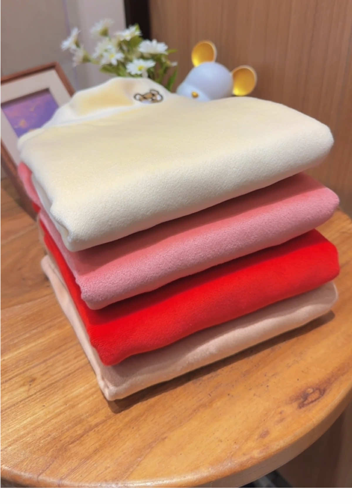 Áo giữ nhiệt chất vải nhung lông cao cấp dày dặn siêu ấm #aogiunhiettreem #aogiunhietnam #aogiunhietnu #aothudong #aolotlong #xuhuong #thinhhanh #outfit #sale #viralvideo #fyp 