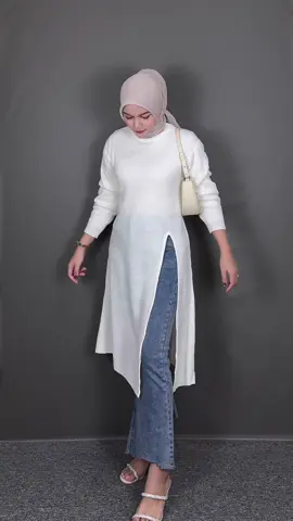 lagi musim ujan. pake outfit yang hangat🥰 tapi kece kannn😍😍 . . . . . . . . . . #tunik #tunicantik #OOTD #ootdhijab #ootdfashion #ootdhijabstyle #ootdinspiration #outfitinspo 