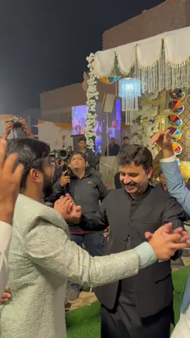 Dulha khud bi nach raha hai. 😂😂❤️😂😂❤️@Bilal Marth 7 @Ch.Ahtesham.Ali.Cheema1 @miannadeem10000 @Ansar Khokhar 22✌️ @Aftab Chaudhry 