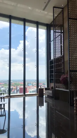 Whiz Luxe Hotel Spazio Surabaya is proud to be recognized as one of Trip.com’s Premium Hotel Achievements, exemplifying exceptional service, quality, and guest satisfaction #whizluxesurabaya #fyp #surabaya #businesshotel