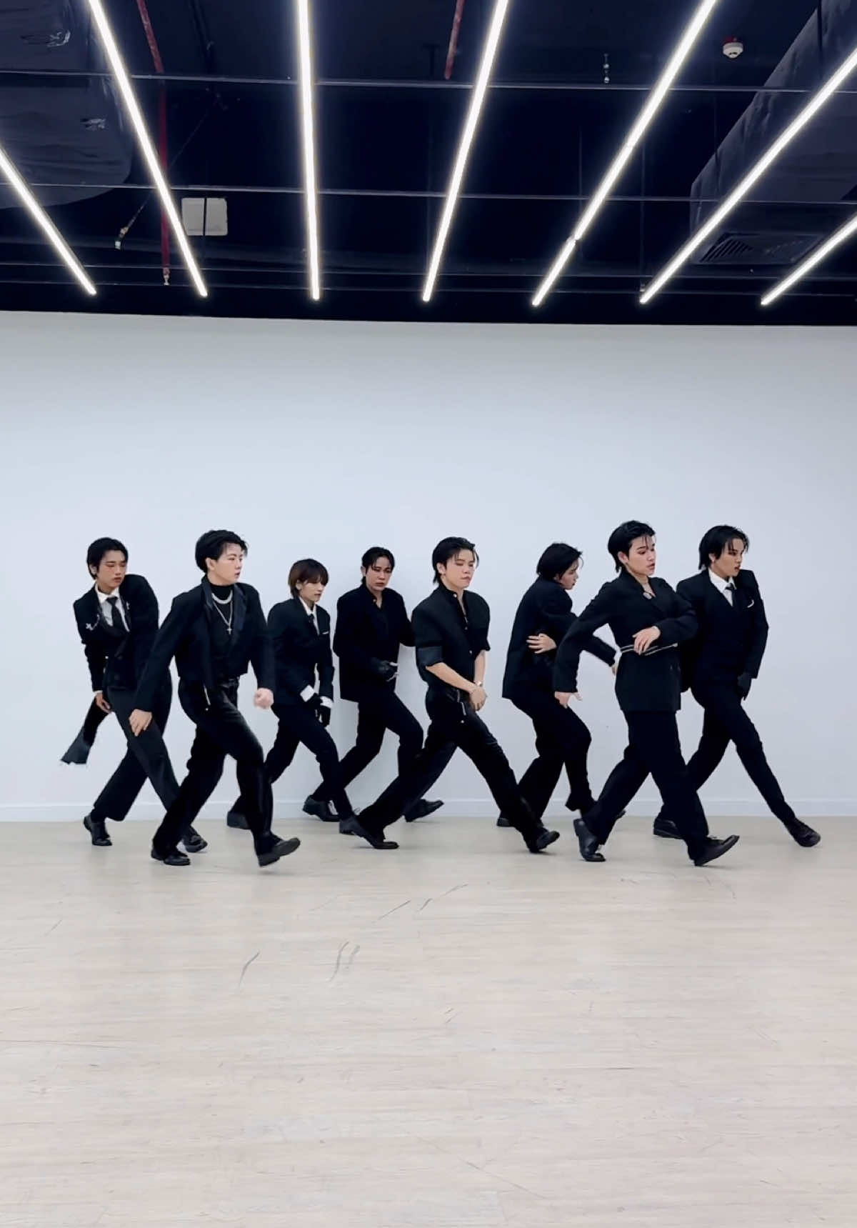 got my money on my teeth💵🦷🧊@ATEEZ_Official  #IceOnMyTeeth #ATEEZ #에이티즈#IceOnMyTeethChallenge