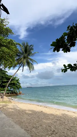 🌊 #batamtiktok #batamfyp #batamwisata #pantaibatam #fyp #batampunyacerita #batamhits #turibeachresort #nongsa #staycation #travelling 