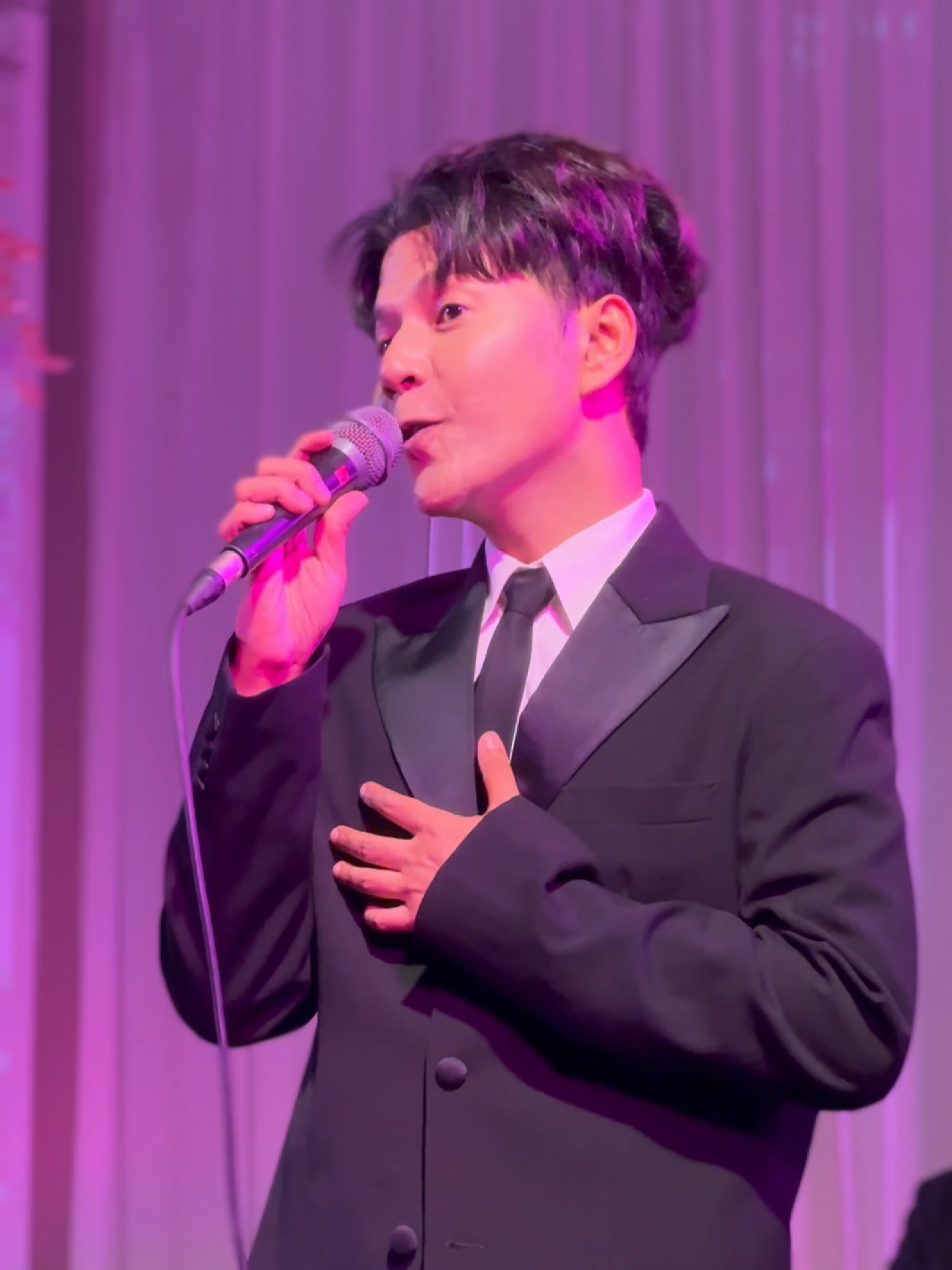 กันและกัน วงดนตรีงานแต่งงาน #BoySompobBand เพราะเราเชื่อว่าความรักสามารถส่งผ่านเสียงเพลงได้ We believe that love can manifest through music. Please feel free to contact us. Official LINE : https://lin.ee/tTj9ZCI [LINE ID : @BoySompobBand] Tel. : 089-788-9575 #BoySompob #บอยสมภพ #WeddingBand #วงดนตรีงานแต่งงาน #weddingsong  #งานแต่งงาน #เพลงเพราะ #CATCHYBand #แคชชี่แบนด์