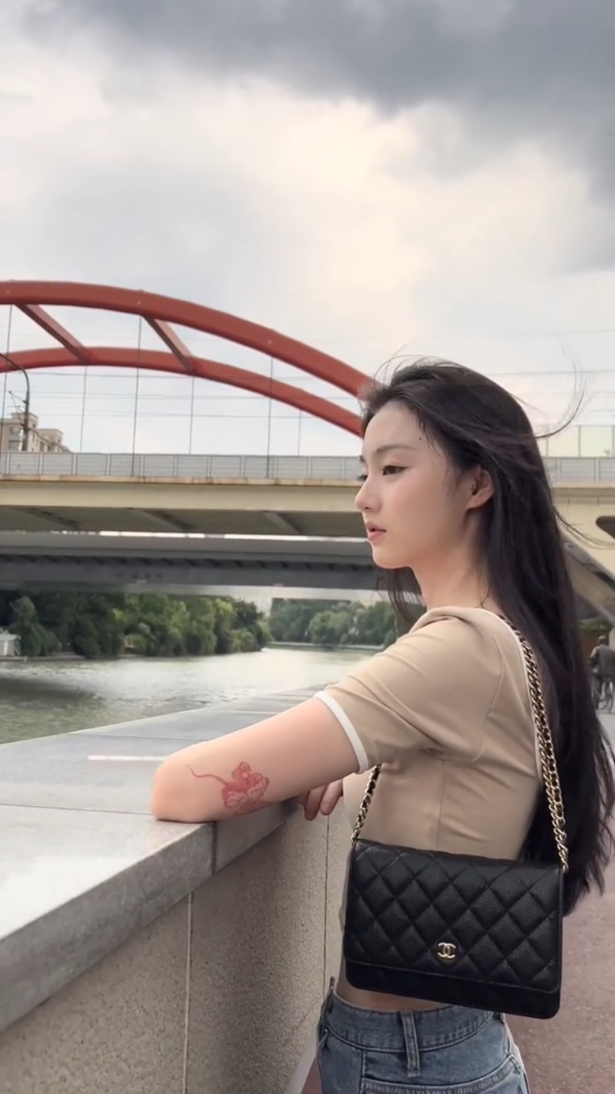 The breeze feels just right 🌬️ . . #foryou #explorepage #OOTD #aesthetic 